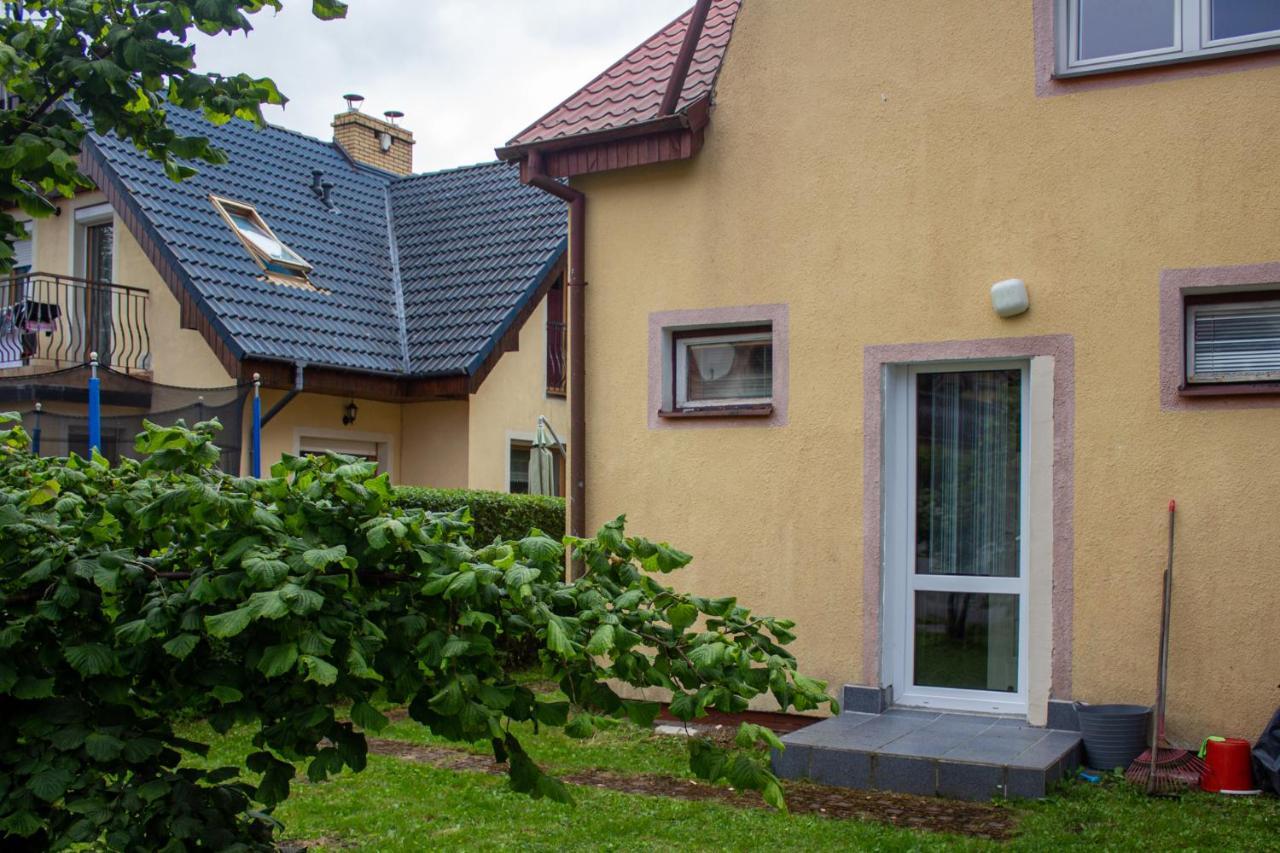 Domek Letniskowy Poddąbie Kültér fotó